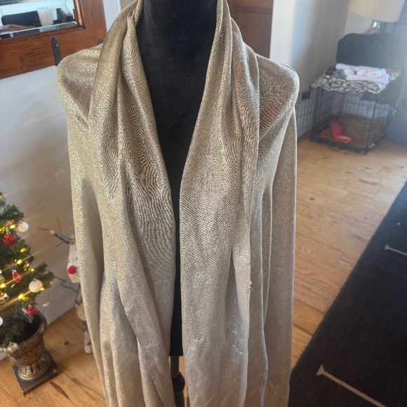 TARGET WOMEN'S GOLD SHEER SHAW BRAND NEW PERFECT FOR HOLIDAY EVENTS & PARTIES - Picture 1 of 6